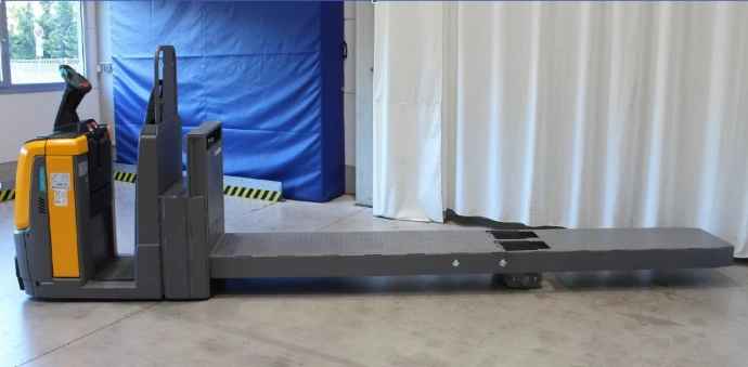 Transpalette électrique modifié manipulation palettes bois