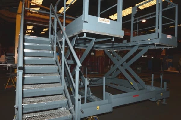 Plateforme élévatrice sur mesure